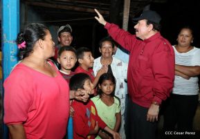 Daniel y Rosario junto al pueblo celebran 38 años del Repliegue a Masaya