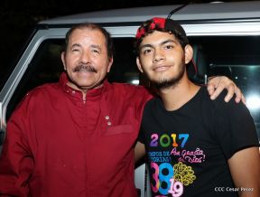 Daniel y Rosario junto al pueblo celebran 38 años del Repliegue a Masaya