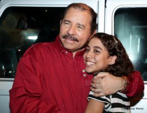 Daniel y Rosario junto al pueblo celebran 38 años del Repliegue a Masaya