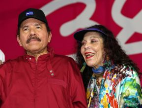 Daniel y Rosario junto al pueblo celebran 38 años del Repliegue a Masaya