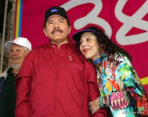 Daniel y Rosario junto al pueblo celebran 38 años del Repliegue a Masaya