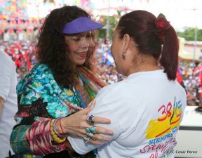 Daniel y Rosario junto al pueblo celebran 38 años del Repliegue a Masaya