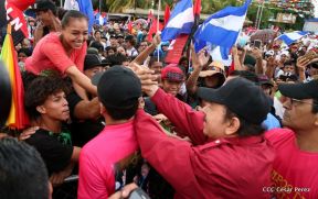 Daniel y Rosario junto al pueblo celebran 38 años del Repliegue a Masaya