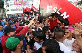 Daniel y Rosario junto al pueblo celebran 38 años del Repliegue a Masaya
