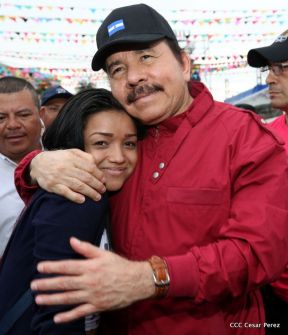 Daniel y Rosario junto al pueblo celebran 38 años del Repliegue a Masaya