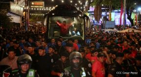 Daniel y Rosario junto al pueblo celebran 38 años del Repliegue a Masaya