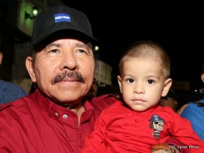 Daniel y Rosario junto al pueblo celebran 38 años del Repliegue a Masaya