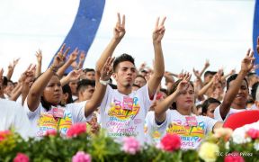 Rosario y Daniel celebran junto al pueblo 38 años de Revolución