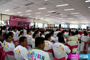 Encuentro jóvenes estudiantes de la ELAM