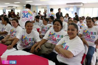 Encuentro jóvenes estudiantes de la ELAM