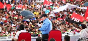 Rosario y Daniel celebran junto al pueblo 38 años de Revolución