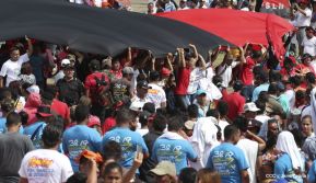 Rosario y Daniel celebran junto al pueblo 38 años de Revolución