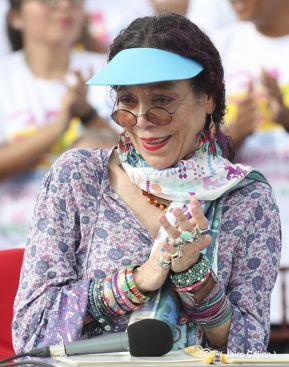 Rosario y Daniel celebran junto al pueblo 38 años de Revolución