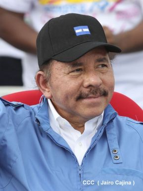 Rosario y Daniel celebran junto al pueblo 38 años de Revolución