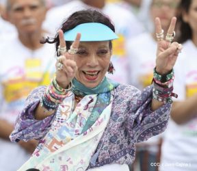 Rosario y Daniel celebran junto al pueblo 38 años de Revolución