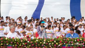 Rosario y Daniel celebran junto al pueblo 38 años de Revolución