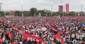 Rosario y Daniel celebran junto al pueblo 38 años de Revolución