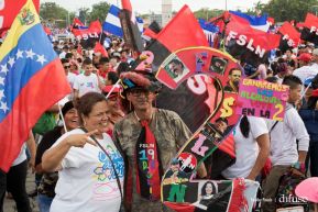 Rosario y Daniel celebran junto al pueblo 38 años de Revolución
