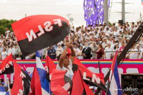 Rosario y Daniel celebran junto al pueblo 38 años de Revolución