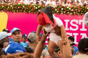 Rosario y Daniel celebran junto al pueblo 38 años de Revolución