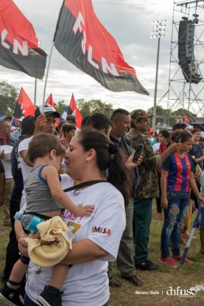 Rosario y Daniel celebran junto al pueblo 38 años de Revolución