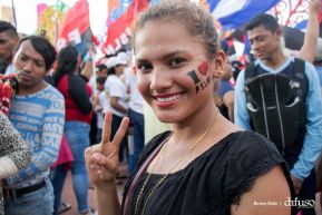 Rosario y Daniel celebran junto al pueblo 38 años de Revolución