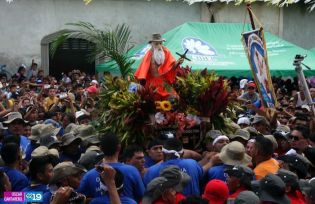 ¡Viva Tata Chombo, el doctor de los pobres!