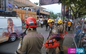 Miles de managuas participan del desfile hípico en honor a Santo Domingo