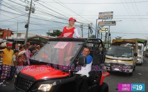 Miles de managuas participan del desfile hípico en honor a Santo Domingo