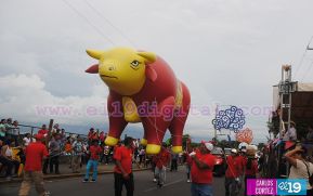 Miles de managuas participan del desfile hípico en honor a Santo Domingo