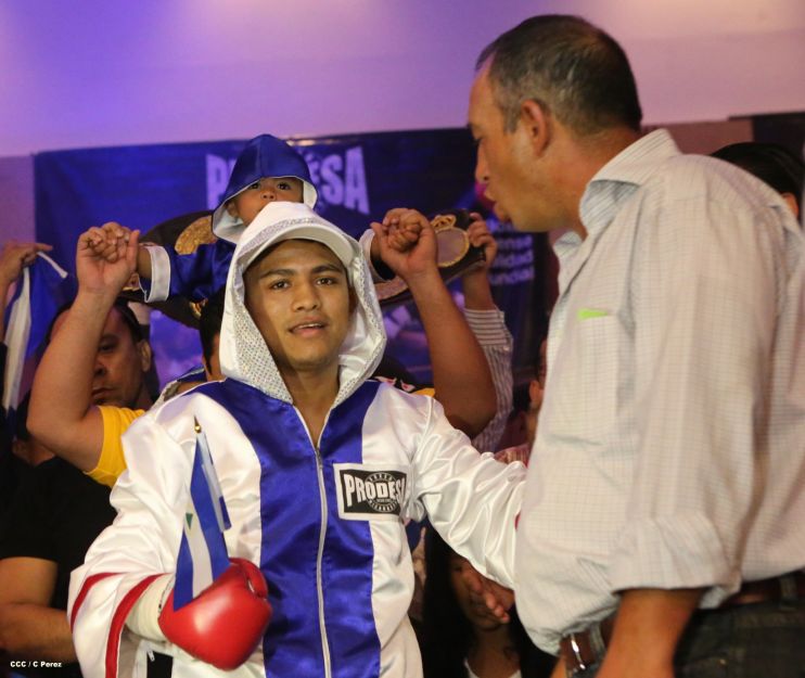 Triunfa el "Chocolatito" en el séptimo
