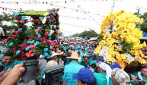 Miles de fieles acompañan a Santo Domingo en su regreso a Las Sierritas