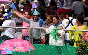 Miles de fieles acompañan a Santo Domingo en su regreso a Las Sierritas