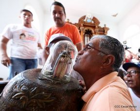 Santo Domingo ya se encuentra en su trono de Las Sierritas