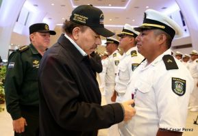 Acto del 37 aniversario de la Fuerza Naval