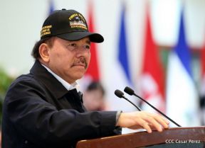 Acto del 37 aniversario de la Fuerza Naval