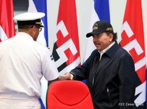 Acto del 37 aniversario de la Fuerza Naval