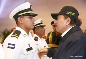 Acto del 37 aniversario de la Fuerza Naval