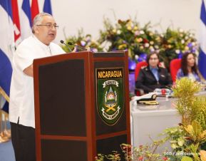 Acto del 37 aniversario de la Fuerza Naval