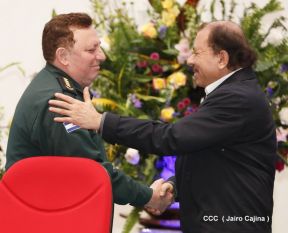 Acto del 37 aniversario de la Fuerza Naval