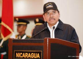 Acto del 37 aniversario de la Fuerza Naval