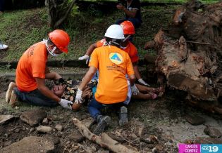Población se prepara ante desastres
