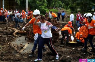 Población se prepara ante desastres