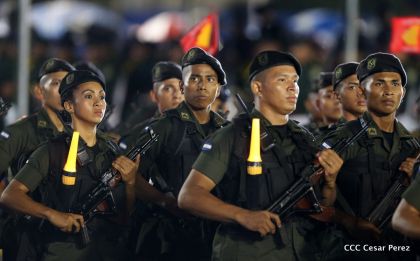 Desfile del Ejército de Nicaragua en saludo a su 38 aniversario