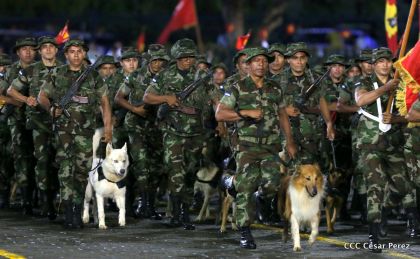Desfile del Ejército de Nicaragua en saludo a su 38 aniversario