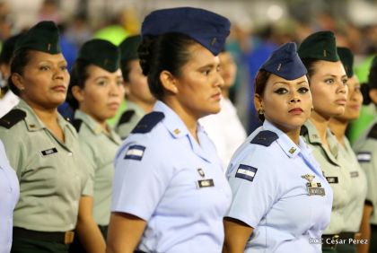 Desfile del Ejército de Nicaragua en saludo a su 38 aniversario