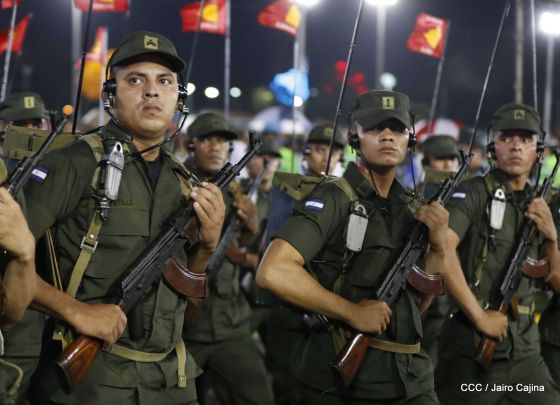 Desfile del Ejército de Nicaragua en saludo a su 38 aniversario