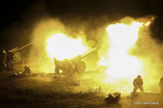 Desfile del Ejército de Nicaragua en saludo a su 38 aniversario