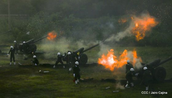 Desfile del Ejército de Nicaragua en saludo a su 38 aniversario