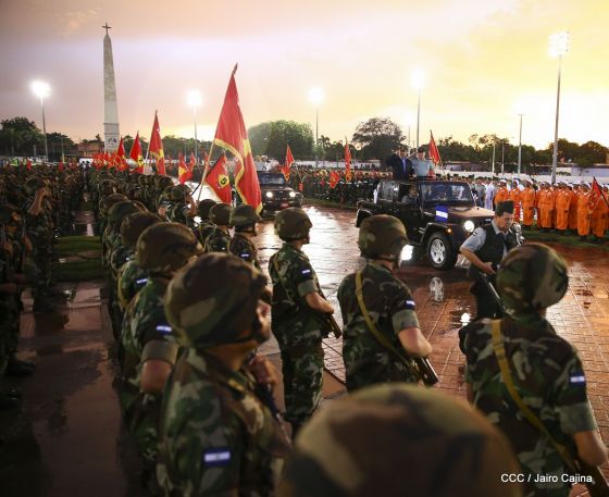 Desfile del Ejército de Nicaragua en saludo a su 38 aniversario
